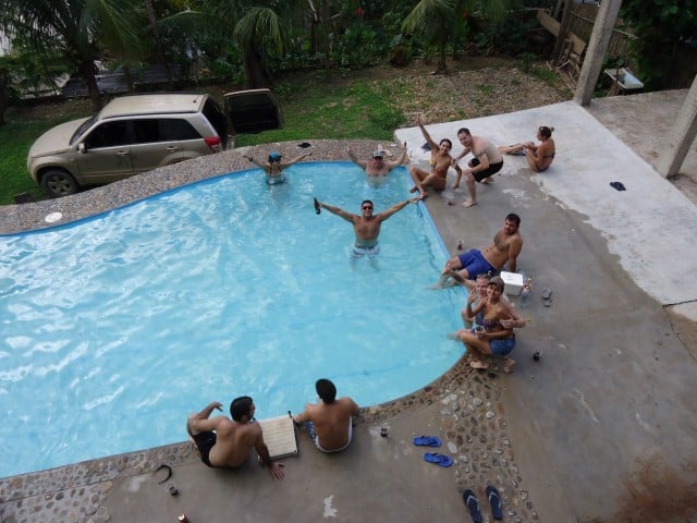 party v bazene bolivia rurrenabaque